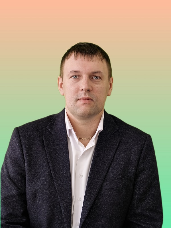 Потапов Сергей Андреевич.